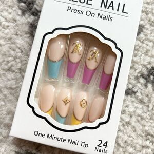 Louis Vuitton Press On Nails